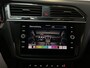 Volkswagen Tiguan 1.5 TSI R-Line Business+ LED Camera Stoelverwarming Trekhaak Virtual Cockpit