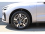 Volvo XC60 T6 Plug-in hybrid AWD Plus Dark | Trekhaak | 360 graden camera | Head-up display | Verwarmbare voorstoelen en stuurwiel | Premium audio by Harman Kardon |