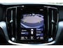 Volvo V60 T5 R-Design | Elektrisch uitklapbare trekhaak | Verwarmbare voorstoelen | DAB radio | Elektrische achterklep | Apple carplay/Android auto