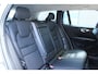 Volvo V60 T5 R-Design | Elektrisch uitklapbare trekhaak | Verwarmbare voorstoelen | DAB radio | Elektrische achterklep | Apple carplay/Android auto
