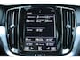 Volvo V60 T5 R-Design | Elektrisch uitklapbare trekhaak | Verwarmbare voorstoelen | DAB radio | Elektrische achterklep | Apple carplay/Android auto