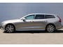 Volvo V60 T5 R-Design | Elektrisch uitklapbare trekhaak | Verwarmbare voorstoelen | DAB radio | Elektrische achterklep | Apple carplay/Android auto
