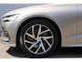 Volvo V60 T5 R-Design | Elektrisch uitklapbare trekhaak | Verwarmbare voorstoelen | DAB radio | Elektrische achterklep | Apple carplay/Android auto