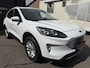Ford Kuga 2.5 PHEV Titanium X Plug in . Head-up display. cruise navi . apple car play . stuur -stoel-voorruit- verwarming .camera .dealer onderhouden . fakturen aanwezig . 1 eigenaar .