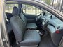 Toyota Yaris 1.0 VVT-i Luna MMT AUTOMAAT/AIRCO/TREKHAAK/NIEUWE APK