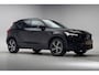Volvo XC40 T4 Recharge R-Design [ Panorama Trekhaak Harman/Kardon Stoel-en stuurverwarming ]