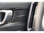 Volvo XC40 T4 Recharge R-Design [ Panorama Trekhaak Harman/Kardon Stoel-en stuurverwarming ]