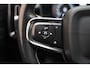 Volvo XC40 T4 Recharge R-Design [ Panorama Trekhaak Harman/Kardon Stoel-en stuurverwarming ]