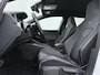 Volkswagen Golf Variant 1.5 eTSI R-Line | Trekhaak | Camera | Side Assist | ACC | Stuur-/Stoelverwarming | Sportstoelen | Spiegelpakket | 17'' |