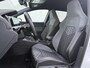 Volkswagen Golf Variant 1.5 eTSI R-Line | Trekhaak | Camera | Side Assist | ACC | Stuur-/Stoelverwarming | Sportstoelen | Spiegelpakket | 17'' |