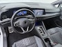 Volkswagen Golf Variant 1.5 eTSI R-Line | Trekhaak | Camera | Side Assist | ACC | Stuur-/Stoelverwarming | Sportstoelen | Spiegelpakket | 17'' |