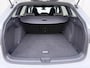 Volkswagen Golf Variant 1.5 eTSI R-Line | Trekhaak | Camera | Side Assist | ACC | Stuur-/Stoelverwarming | Sportstoelen | Spiegelpakket | 17'' |