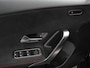 Mercedes-Benz A-klasse 200 Automaat AMG Line Navigatie Climate control Camera Parkeer sensoren Half Lederen Bekleding Led  Cruise Control adaptive LM Velgen Dab Led