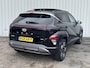 Hyundai Kona 1.6 GDI HEV Premium Sky | Schuif-kanteldak | Leder | 360 Graden Camera | Stoelverwarming en Stoelkoeling | Cruise Control Adaptief