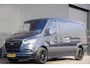Mercedes-Benz Sprinter 319 3.0 CDI V6 L2H1 3-ZITS, AUT. LED, 3.5T TREKHAAK, MBUX 10'', CAMERA, CRUISE, NAVI, CLIMA, PARKEERSENSOREN