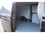 Volkswagen Transporter 2.0 TDI L2 3-ZITS, 150PK AUT. LED, 2X SCHUIFDEUR, TREKHAAK, STANDKACHEL, STOELVERWARMING, CAMERA, ADAPT. CRUISE, AIRCO, DUBBELE SCHUIFDEUR, 2 SCHUIFDEUREN, SCHUIFDEUR LINKS