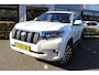 Toyota Land Cruiser 2.8 D-4D-F Executive Window Van | Rijklaar | Trekhaak | Parelmoerlak | Opendak | Stoelverwarming | Memory | Leder | Dodehoek