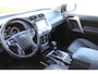 Toyota Land Cruiser 2.8 D-4D-F Executive Window Van | Rijklaar | Trekhaak | Parelmoerlak | Opendak | Stoelverwarming | Memory | Leder | Dodehoek