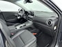 Hyundai Kona Electric EV Premium 64 kWh | Camera | Warmtepomp | Navi & Carplay/Android | Clima | Stoelverkoeling & Stoel stuur verwarming |