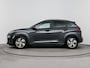 Hyundai Kona Electric EV Premium 64 kWh | Camera | Warmtepomp | Navi & Carplay/Android | Clima | Stoelverkoeling & Stoel stuur verwarming |