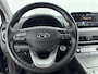 Hyundai Kona Electric EV Premium 64 kWh | Camera | Warmtepomp | Navi & Carplay/Android | Clima | Stoelverkoeling & Stoel stuur verwarming |