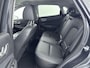 Hyundai Kona Electric EV Premium 64 kWh | Camera | Warmtepomp | Navi & Carplay/Android | Clima | Stoelverkoeling & Stoel stuur verwarming |