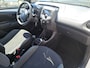 Toyota Aygo 1.0 VVT-i x-fun | Airco | Radio | Elektrische ramen voor | Bluetooth | LM Velgen Zwrart | Centrale vergrendeling met afstandsbediening