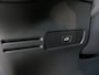 Volvo XC40 2.0 B3 Core - Camera - Dodehoek - 18"LMV - Stuur en stoelverw
