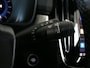 Volvo XC40 2.0 B3 Core - Camera - Dodehoek - 18"LMV - Stuur en stoelverw