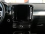 Volvo XC40 2.0 B3 Core - Camera - Dodehoek - 18"LMV - Stuur en stoelverw