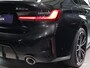 BMW 3-Serie 330E M Sport / ACC / TREKHAAK / VERW STOELEN & STUUR / 19"