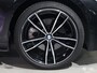 BMW 3-Serie 330E M Sport / ACC / TREKHAAK / VERW STOELEN & STUUR / 19"