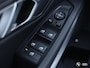 BMW 3-Serie 330e M Sport / ACC / TREKHAAK / VERW STOELEN & STUUR / 19"
