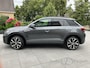 Volkswagen T-Roc 1.5 TSI DSG R-LINE EDITION , PANO , BLACK STYLE , KEYLESS , IQ-LIGHT , LED , STUUR EN STOEL VERWARMING , APPEL CARPLAY / ANDROID , ADAPTIVE CRUISE , SIDE ASSIST ,
