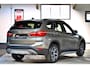 BMW X1 sDrive20i High Executive | X line | Panoramadak | Stuurwiel verwarming | Leder | Achteruitrijcamera