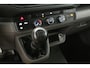 Volkswagen Crafter 2.0 TDI L3H3 140PK | Airco | Cruise | Camera | Carplay | 3 Zits | Trekhaak