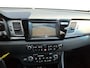 Kia Niro Hybrid 1.6 GDi First Edition achteruitrijcamera , navigatiesysteem full map , electronic climate controle , cruise , parkeersensor , lm velgen zwart .