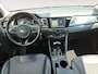 Kia Niro Hybrid 1.6 GDi First Edition achteruitrijcamera , navigatiesysteem full map , electronic climate controle , cruise , parkeersensor , lm velgen zwart .