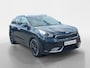 Kia Niro Hybrid 1.6 GDi First Edition achteruitrijcamera , navigatiesysteem full map , electronic climate controle , cruise , parkeersensor , lm velgen zwart .