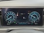 Hyundai Tucson 1.6 T-GDI PHEV Comfort Smart Sky 4WD / Fabrieksgarantie tot 02-2029 / Dealer onderhouden / Glazen schuif- en kanteldak / Stuur- & Stoelverwarming / Trekgewicht 1350 kg / Achteruitrijcamera / Apple Carplay Android Auto / Adaptief cruise control /