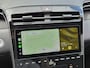 Hyundai Tucson 1.6 T-GDI PHEV Comfort Smart Sky 4WD / Fabrieksgarantie tot 02-2029 / Dealer onderhouden / Glazen schuif- en kanteldak / Stuur- & Stoelverwarming / Trekgewicht 1350 kg / Achteruitrijcamera / Apple Carplay Android Auto / Adaptief cruise control /