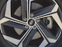 Hyundai Tucson 1.6 T-GDI PHEV Comfort Smart Sky 4WD / Fabrieksgarantie tot 02-2029 / Dealer onderhouden / Glazen schuif- en kanteldak / Stuur- & Stoelverwarming / Trekgewicht 1350 kg / Achteruitrijcamera / Apple Carplay Android Auto / Adaptief cruise control /