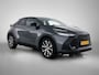 Toyota C-HR / C-HR+ 2.0 Plug-in Hybrid 220 Dynamic | BTW Voertuig | Stoel+stuurverwarming | Dodehoek detectie | Parkeersensoren voor+achter | Cruise Control Adaptive | Achteruitrijcamera | Apple CarPlay/Android Auto |