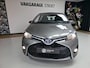 Toyota Yaris 1.5 Hybrid Dyn.| voll.deal.oh.+ bkje | leer | keyless | jaarbrt