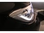 Volkswagen T-Roc R-Line Business 1.5 TSI 150pk DSG Automaat Achteruitrijcamera, Navigatie, Adaptive cruise control, Stoelverwarming, Parkeer assistent, Airco, DAB, Parkeersensoren, LED verlichting