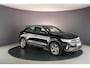 Volkswagen T-Roc R-Line Business 1.5 TSI 150pk DSG Automaat Achteruitrijcamera, Navigatie, Adaptive cruise control, Stoelverwarming, Parkeer assistent, Airco, DAB, Parkeersensoren, LED verlichting