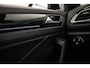 Volkswagen T-Roc R-Line Business 1.5 TSI 150pk DSG Automaat Achteruitrijcamera, Navigatie, Adaptive cruise control, Stoelverwarming, Parkeer assistent, Airco, DAB, Parkeersensoren, LED verlichting