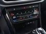 Volkswagen T-Roc 1.5 TSI R-Line | Navigatie | ACC | Trekhaak | Camera | Elek. Achterklep | Keyless | 17'' |