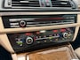BMW 5-Serie 520i|KANTELDAK|PDC|TREKHAAK|SFEER|CAMERA|STOELV|CRUISE|LEDER|17INCH|