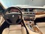 BMW 5-Serie 520i|KANTELDAK|PDC|TREKHAAK|SFEER|CAMERA|STOELV|CRUISE|LEDER|17INCH|